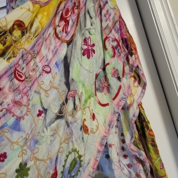 Soft surroundings embroidered open poncho cardigan. - Picture 13 of 13